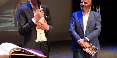 Kampioenenviering-ereburger Tim Wellens